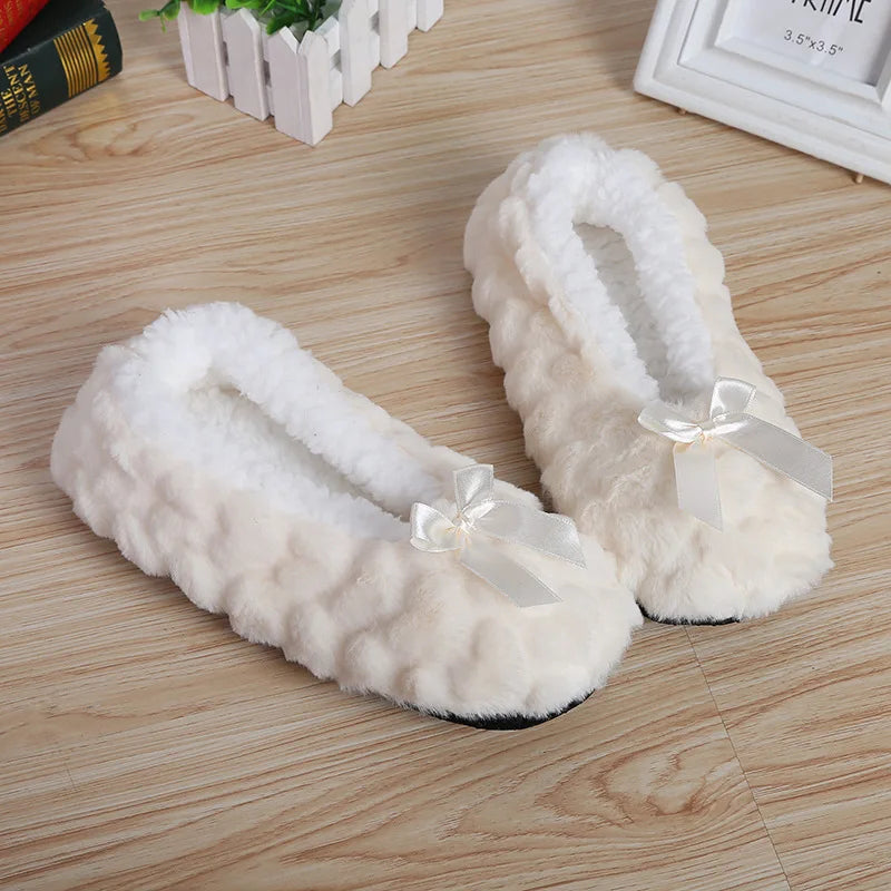 Women’s Plush Bow Winter Slippers – Faux-Fur House Shoes with Soft Cushioned Lining