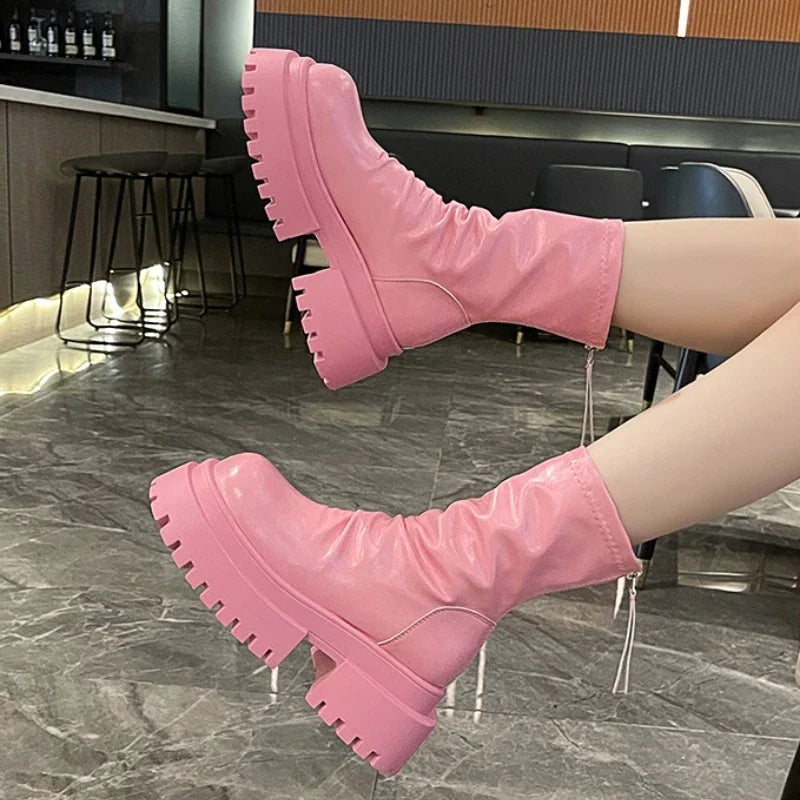 Women’s Chunky Platform Ankle Boots – Ruched Winter Boots with Lug Sole and Rear Zip