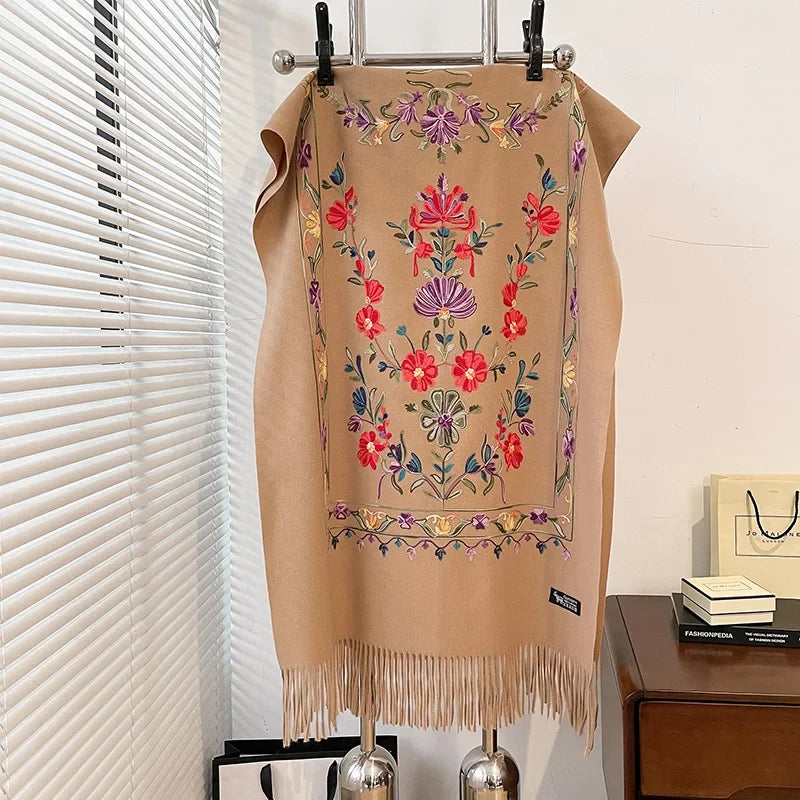Bufanda de invierno de cachemira para mujer – Estola suave extragrande estampada con flecos para combinar con elegancia en climas fríos