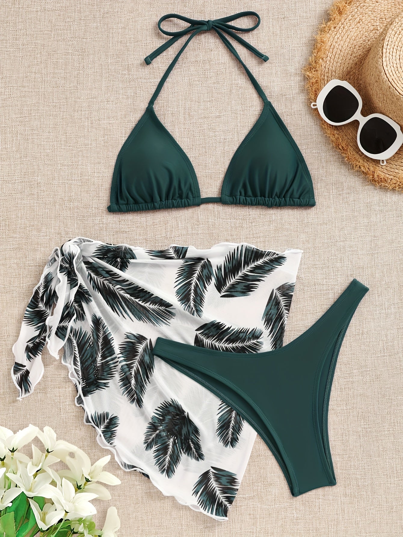 Conjunto de bikini de mujer con cuello halter, estampado y pareo, ropa de baño para resort.