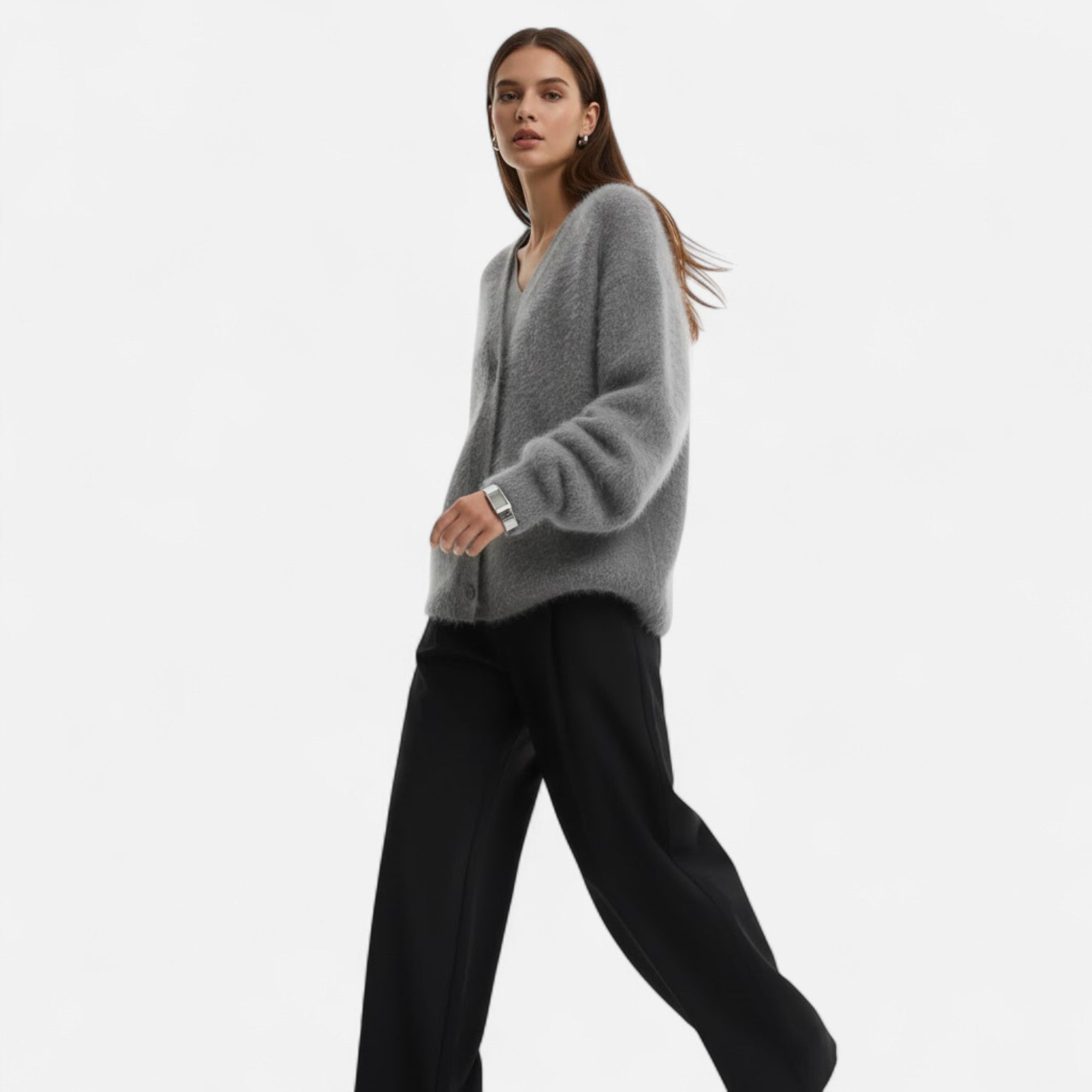 Valmonti | Women’s Loose V-Neck Buttoned Knit Cardigan