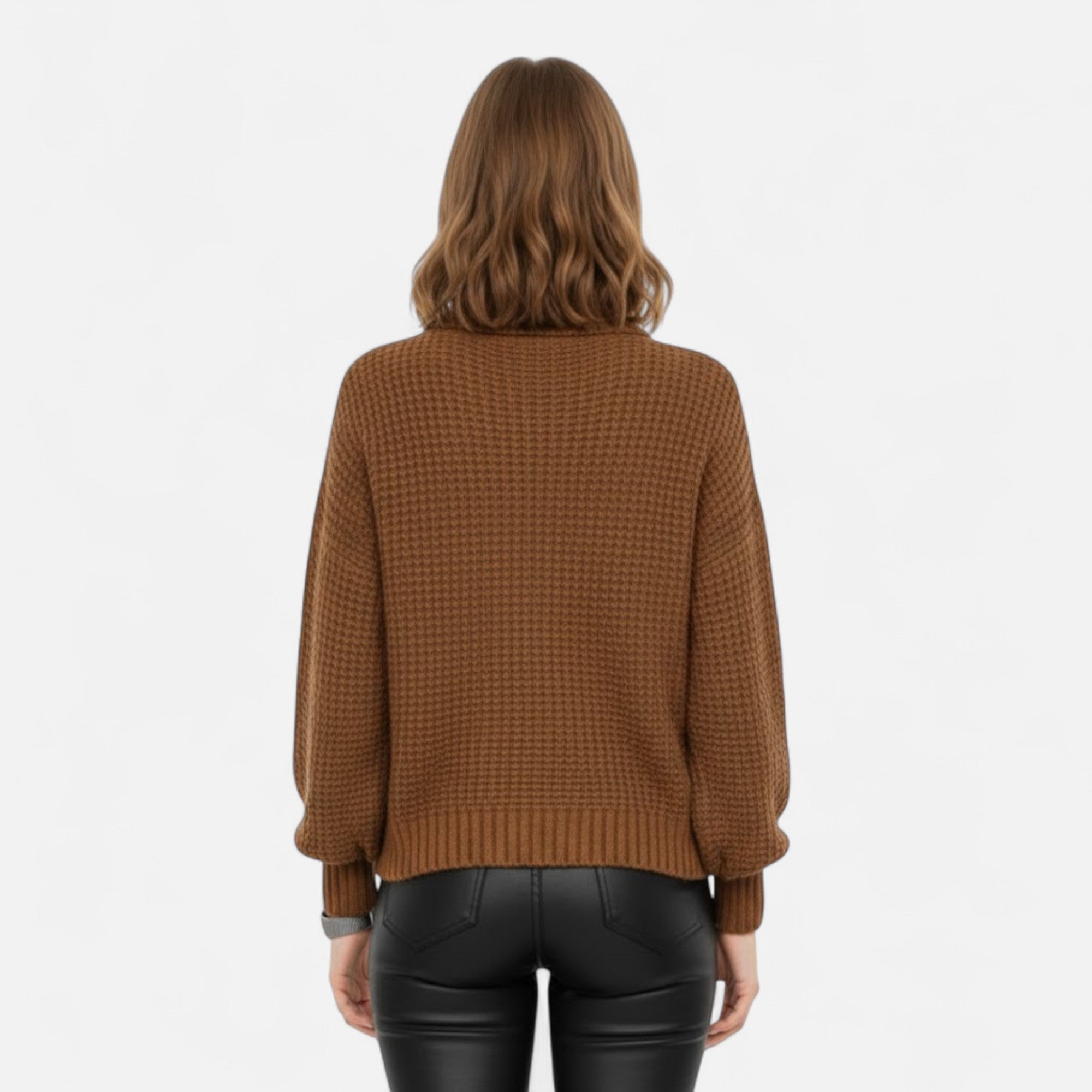 Valmonti | Women’s Wool-Blend Turtleneck Sweater – Classic Knit