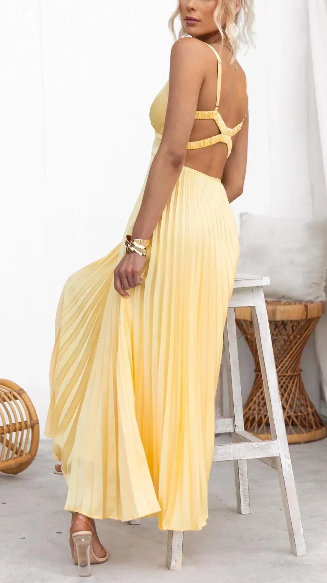 Robe longue femme à taille empire – style plissé à col V pour les événements estivaux