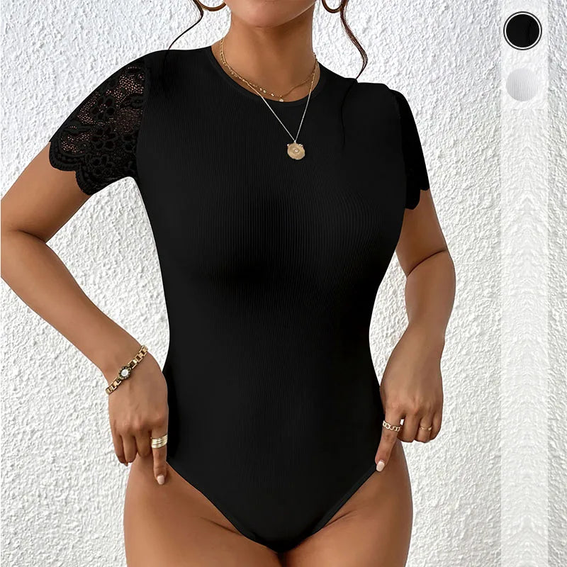 Body côtelé pour femme avec manches en dentelle et dos ouvert - Haut ajusté à col rond avec bord festonné et lien dans le dos