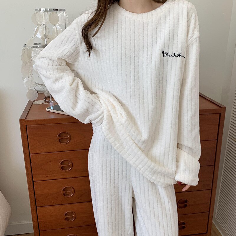 Dameset met geribde fleece top met lange mouwen en broek – zachte, comfortabele tweedelige loungewear voor herfst en winter