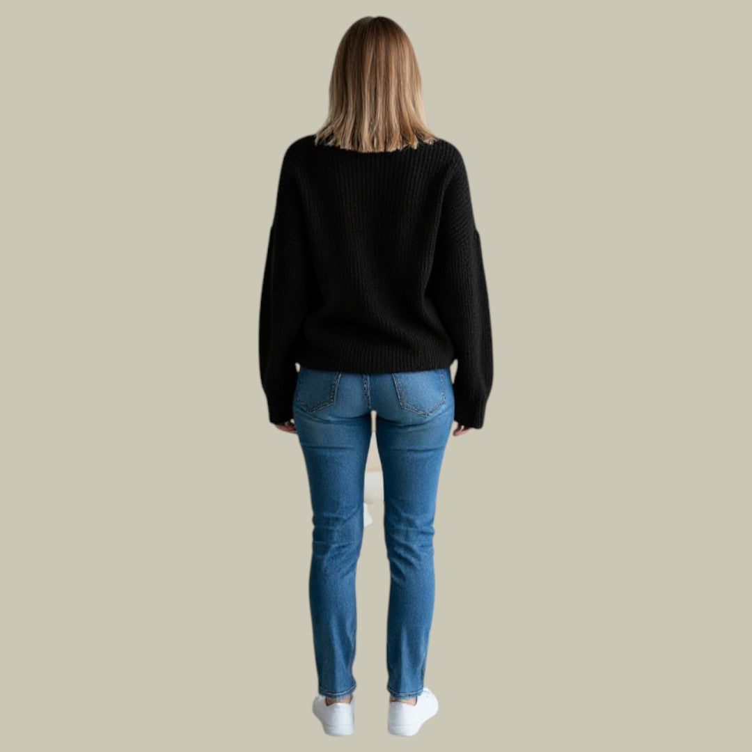 Women’s Relaxed Turtleneck Knit Sweater – Oversized Pullover for Winter
