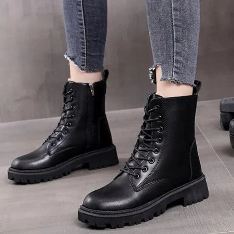 Damen-Winterstiefeletten aus Leder mit Schnürung – Warme Schuhe mit seitlichem Reißverschluss und klobiger Sohle für lässige Alltagslooks, Stadtspaziergänge, Herbst-Outfits und winterliches Styling bei kaltem Wetter