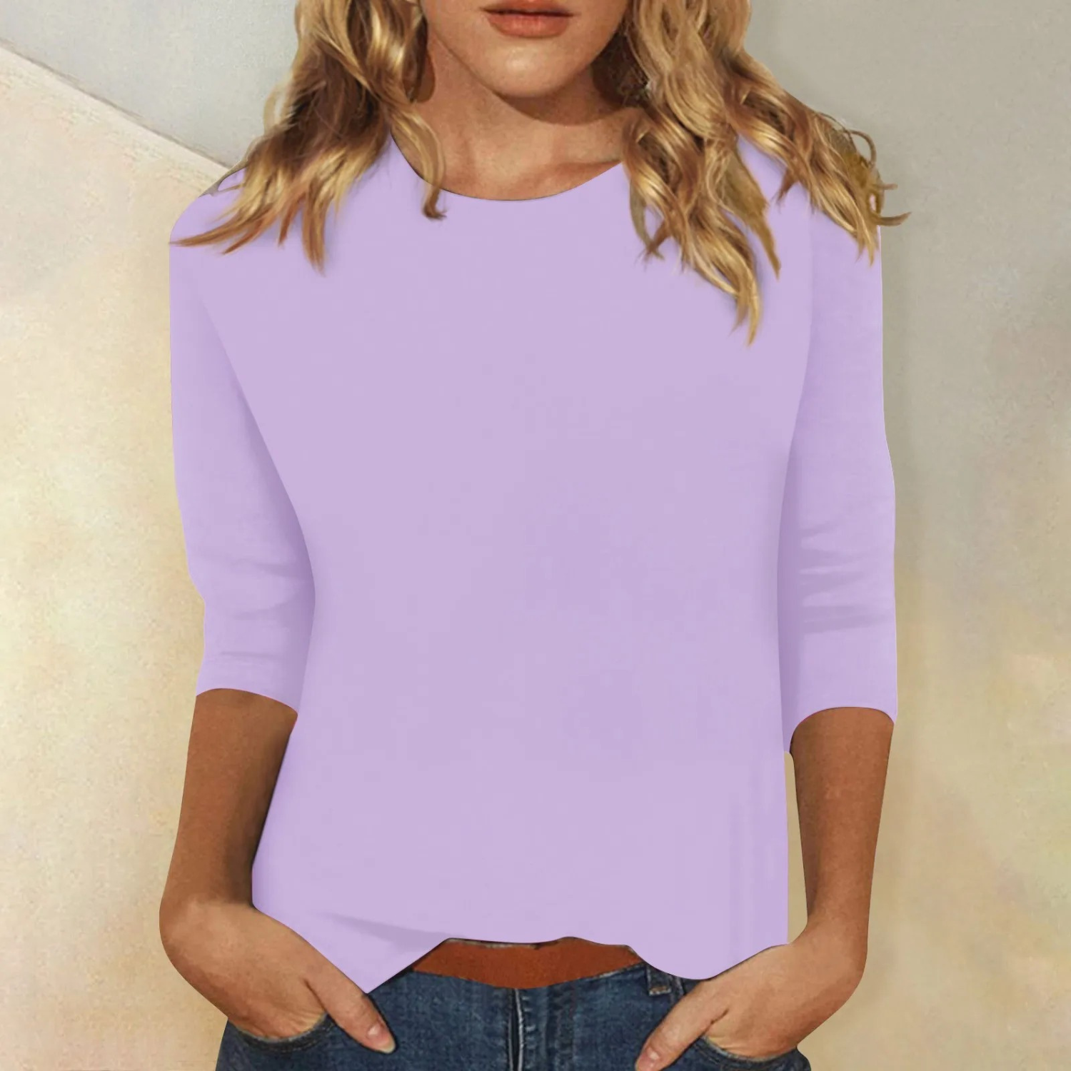 Camicia casual da donna con scollo rotondo ampio e maniche a tre quarti