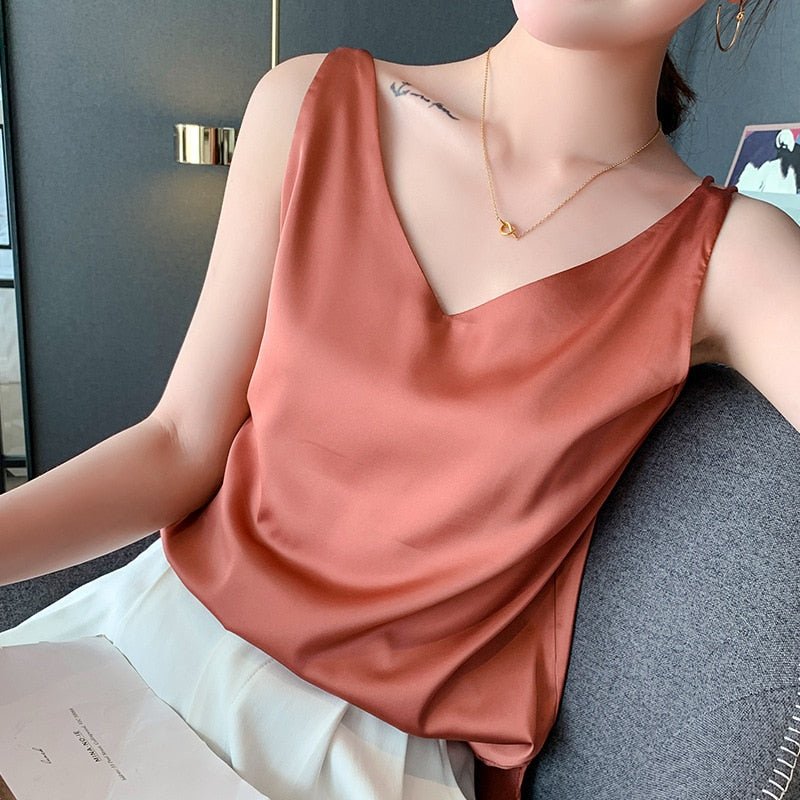 Top de cetim feminino sem mangas e com decote em V – estilo elegante de verão para o escritório e para a noite