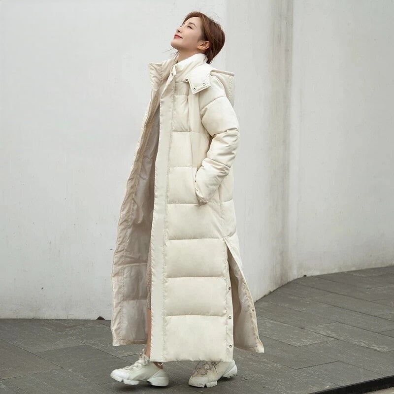 Women’s Hooded Maxi Puffer Winter Coat – Warm Longline Padded Layer for Everyday City Wear Travel Outdoor Walks and Cold-Weather Winter Styling