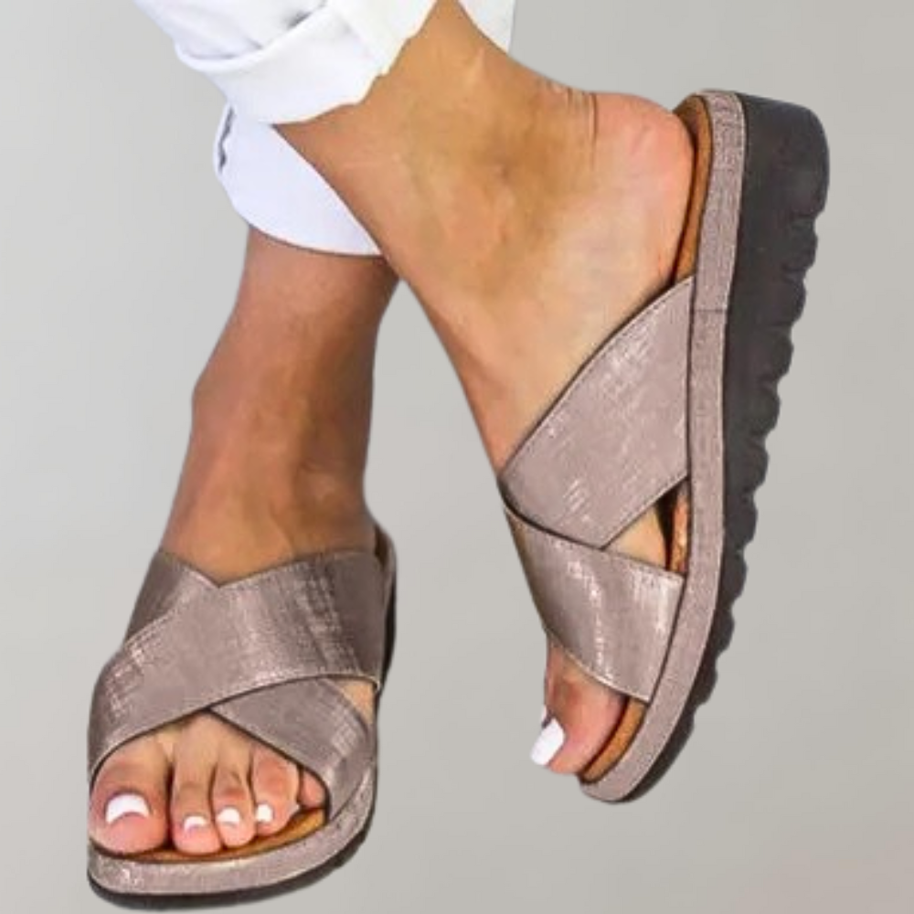 Women’s Cross-Strap Platform Sandals – Slip-On Open-Toe Summer Shoes for Holidays Travel Beach Days Shopping Weekend Outings and Casual Everyday Styling