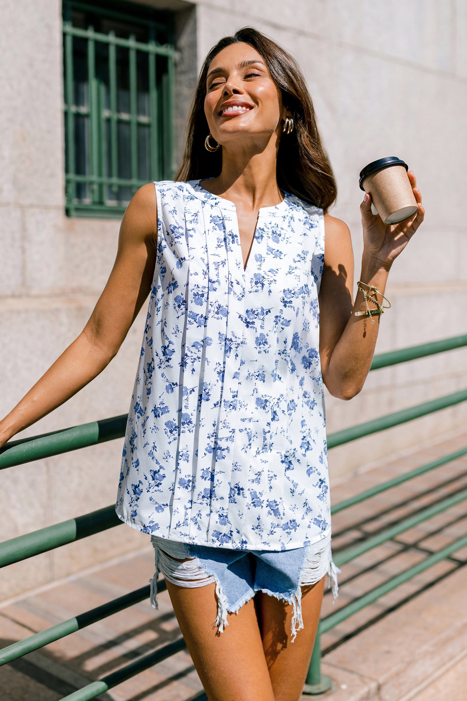 Women’s Floral Sleeveless Blouse Relaxed Summer Fit