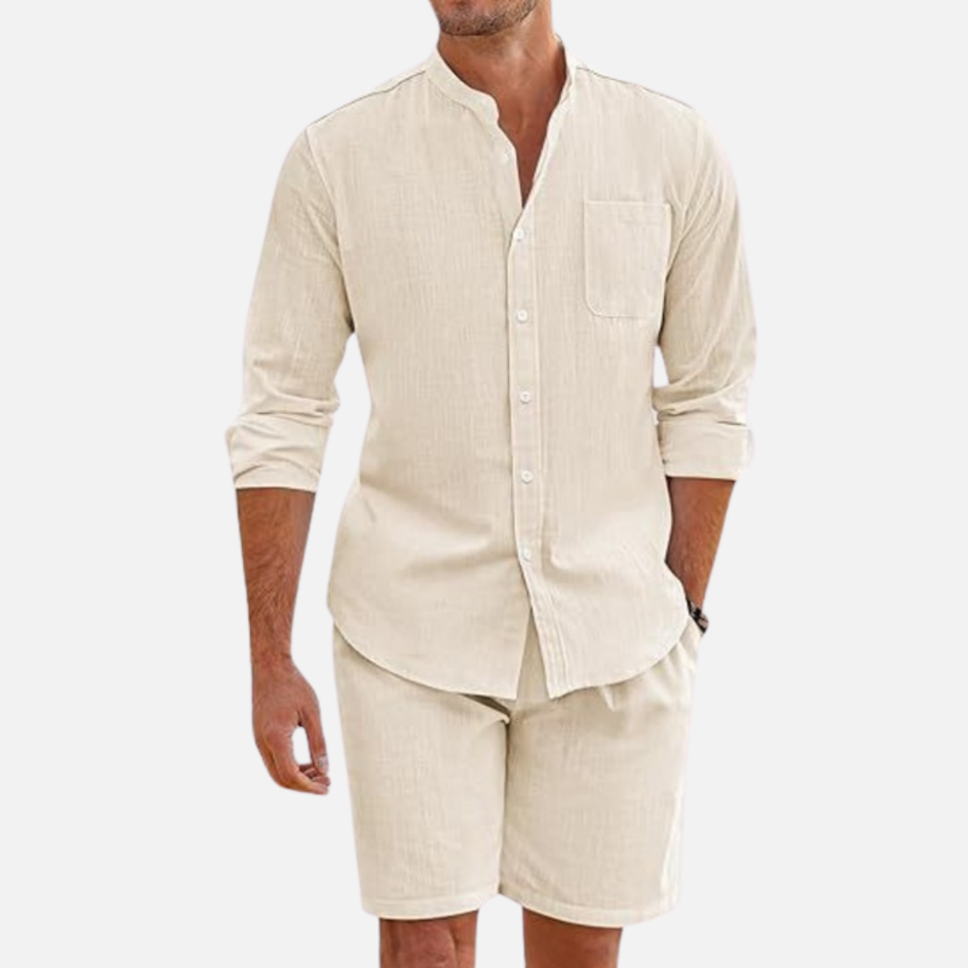 Completo da uomo composto da camicia a due pezzi con colletto mandarino e pantaloncini