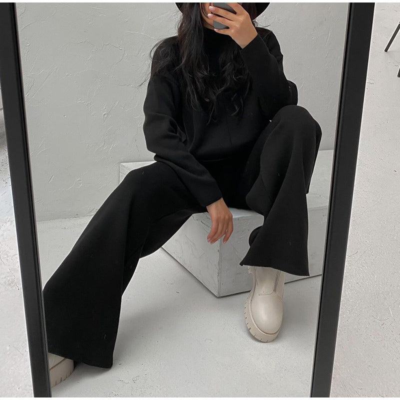 Set de ținute de casă din tricot moale, din două piese, pentru femei - pulover lejer cu guler înalt și pantaloni cu croială largă pentru toamnă și iarnă