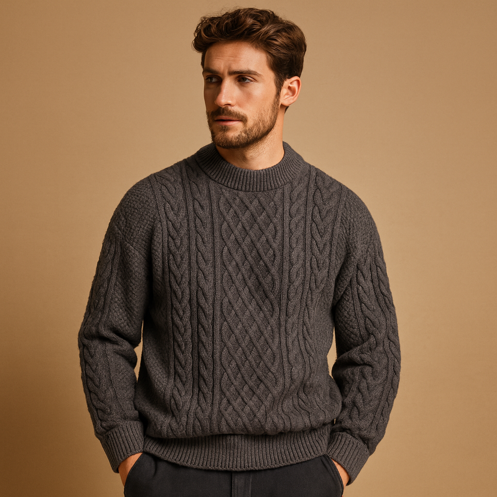 Kraftig kabelstrikket sweater til mænd - løstsiddende lag med rund hals til afslappet efterårs- og vinterbrug