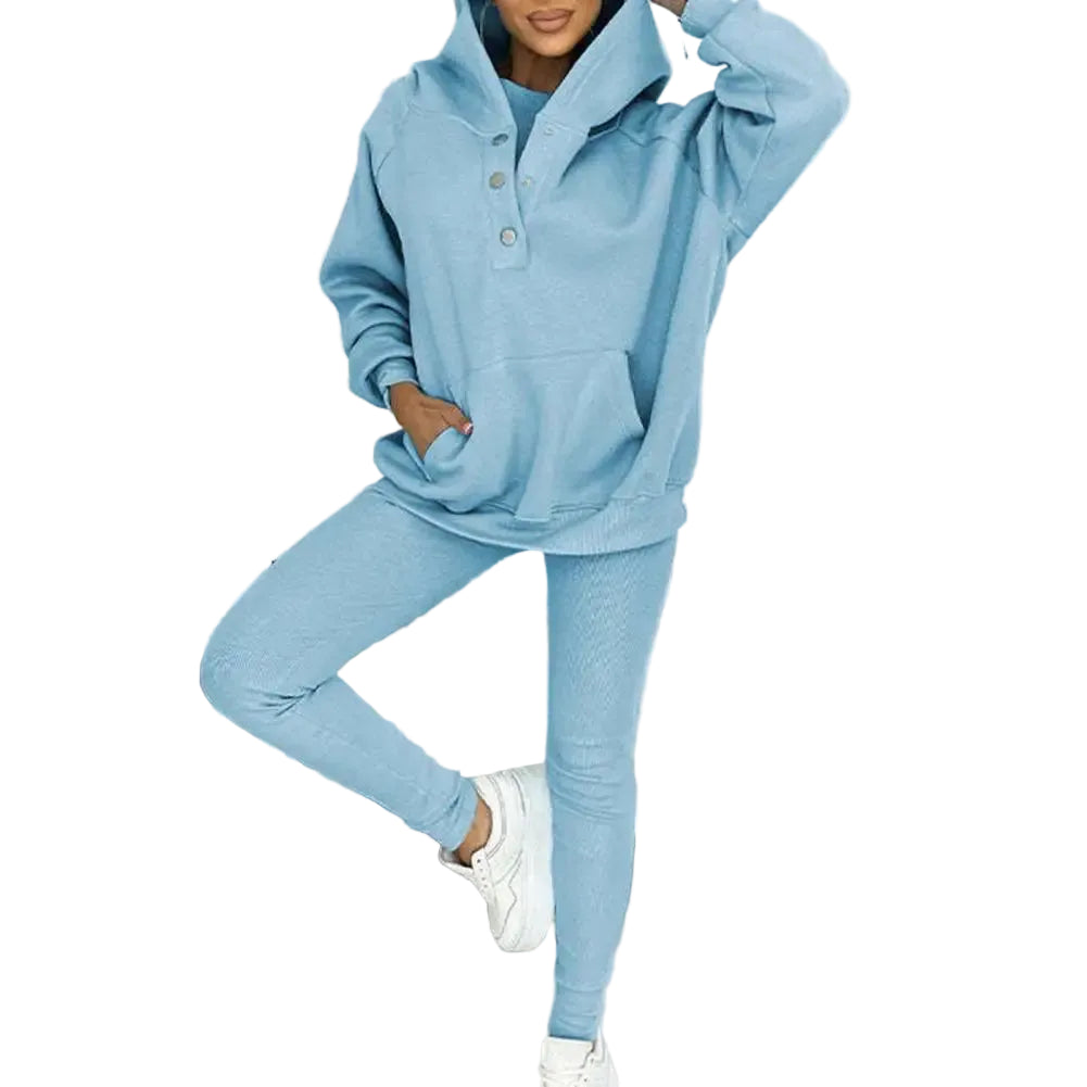 Dámská třídílná souprava pro volný čas - asymetrická mikina s kapucí, tílkem a úzkými kalhotami pro ležérní streetwear