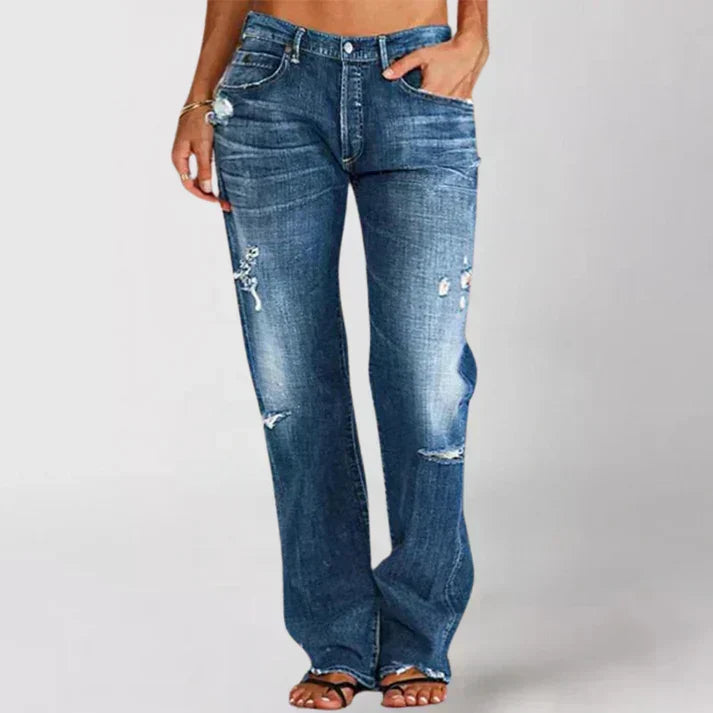 Women’s Low-Rise Distressed Relaxed Jeans – Full-Length Stretch Denim with Worn Detailing for Casual Weekend Travel Streetwear and Everyday Transitional Styling