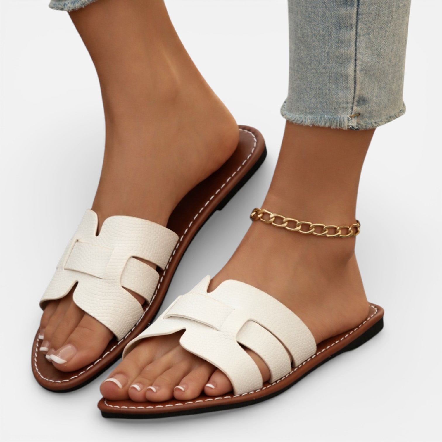 Women’s Open Toe Slide Sandals Minimal Flat Summer Footwear