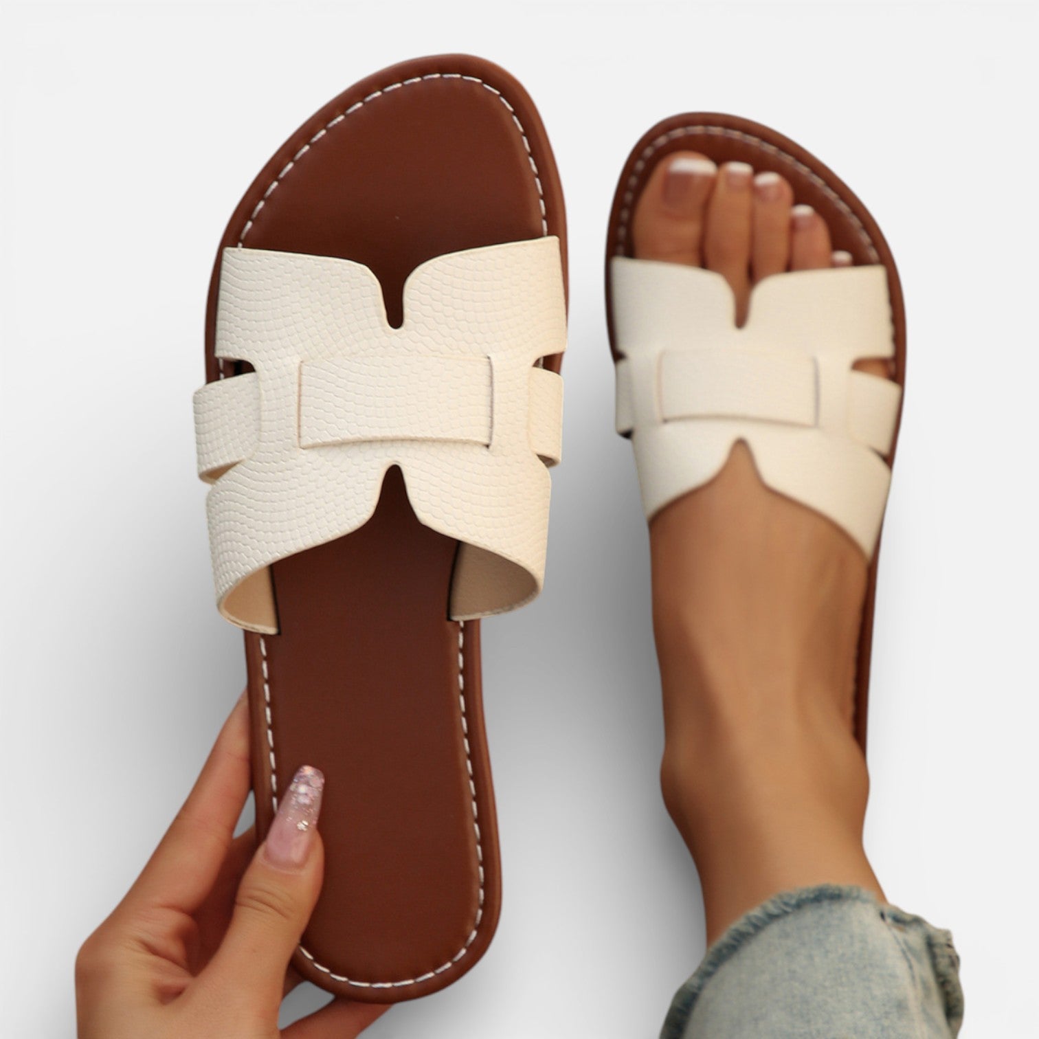 Women’s Open Toe Slide Sandals Minimal Flat Summer Footwear