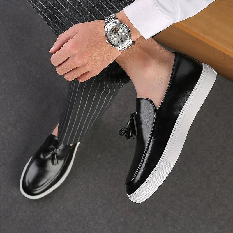 Mocassins à glands pour homme avec semelle de sneaker – Chaussures confortables faciles à enfiler, adaptées aux tenues chic décontractées et professionnelles