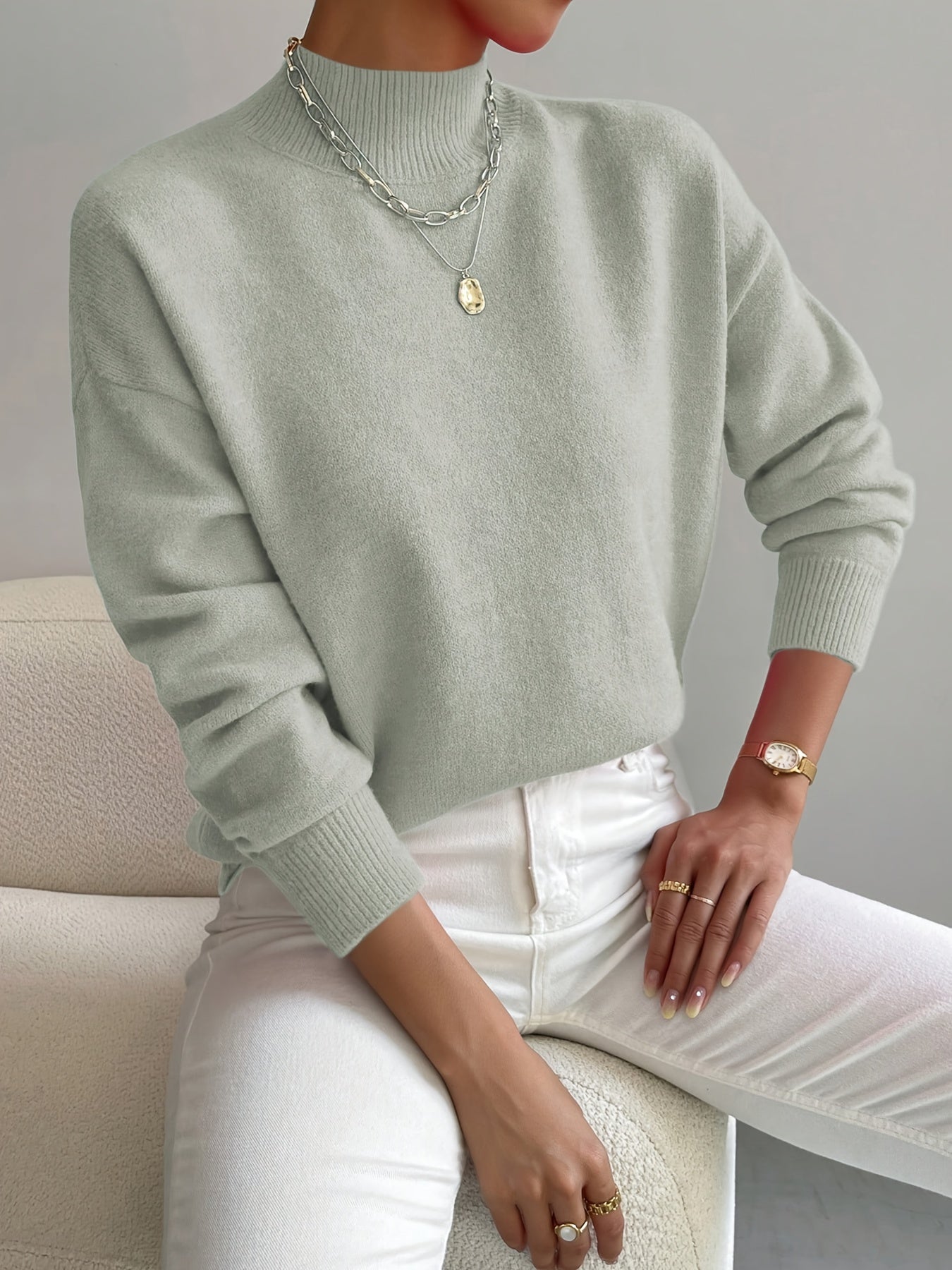 Women’s Mock Neck Sweater – Soft Minimalist Knit for Autumn and Winter