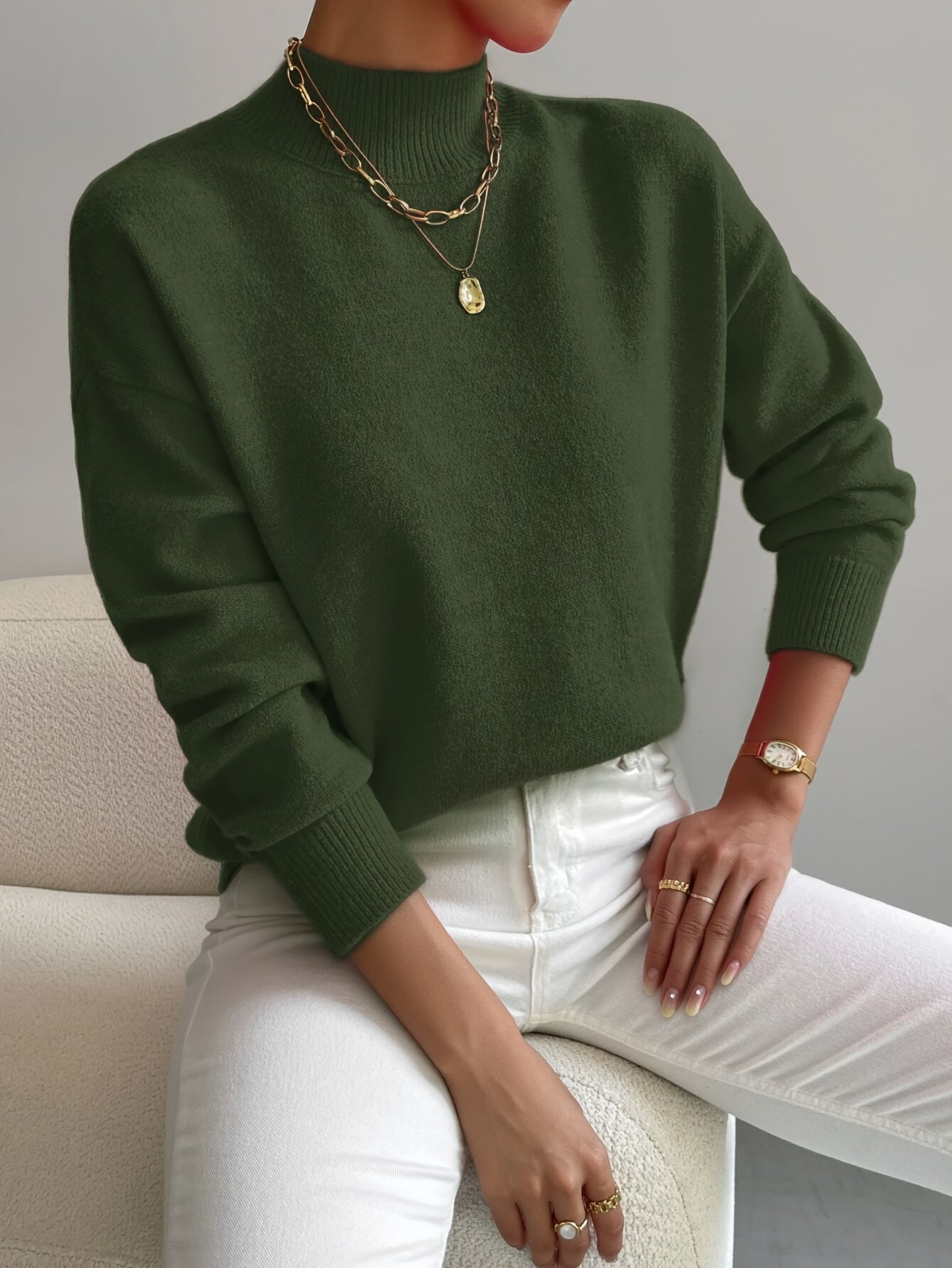 Women’s Mock Neck Sweater – Soft Minimalist Knit for Autumn and Winter