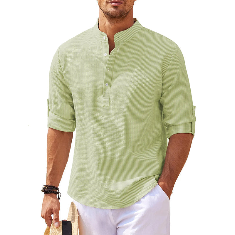 Chemise homme à col officier et patte de boutonnage – manches retroussables, style estival pour les vacances