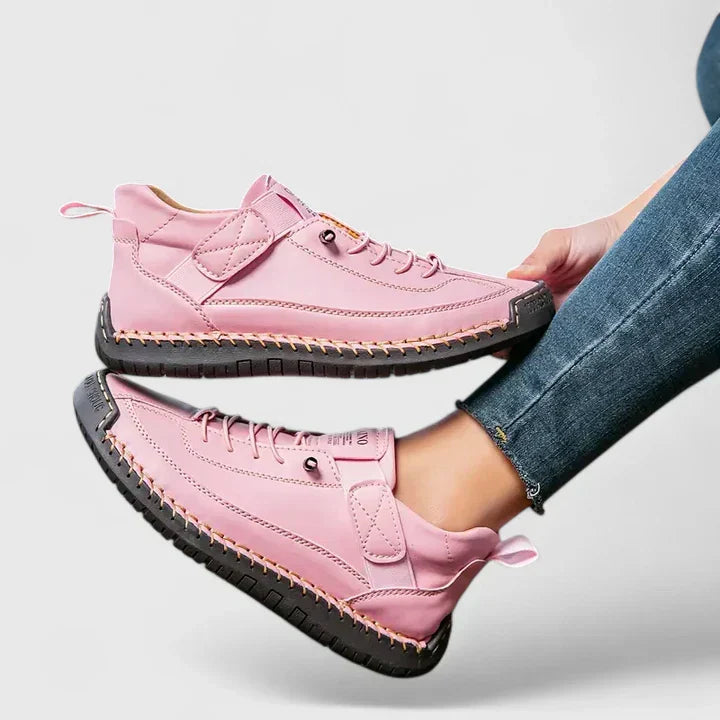 Damesneakers i læderlook med velcro og snørebånd til gåture
