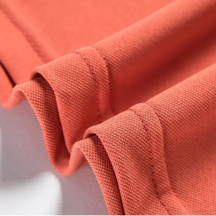 Pánské polo tričko s kontrastním límcem v elegantním smart casual stylu