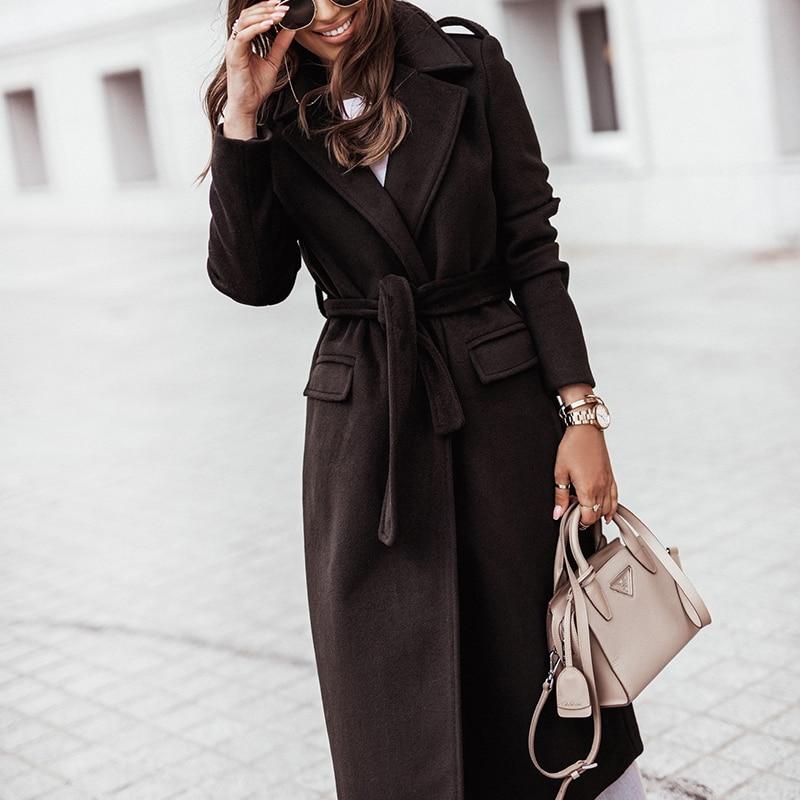 Dámský dlouhý zimní kabát na míru - volný styl se širokými klopami pro elegantní nošení ve městě, do kanceláře a každodenní vrstvení v chladném počasí