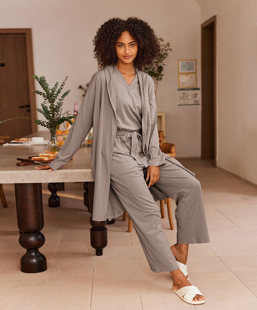 Ensemble détente trois pièces pour femmes avec robe longue