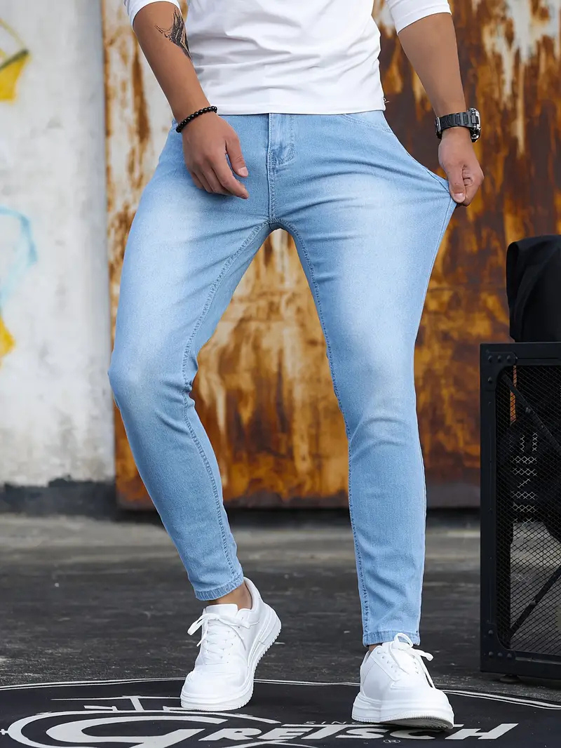 Jean slim épuré pour homme – Pantalon en denim à la silhouette affinée, jambes fuselées et style quotidien minimaliste