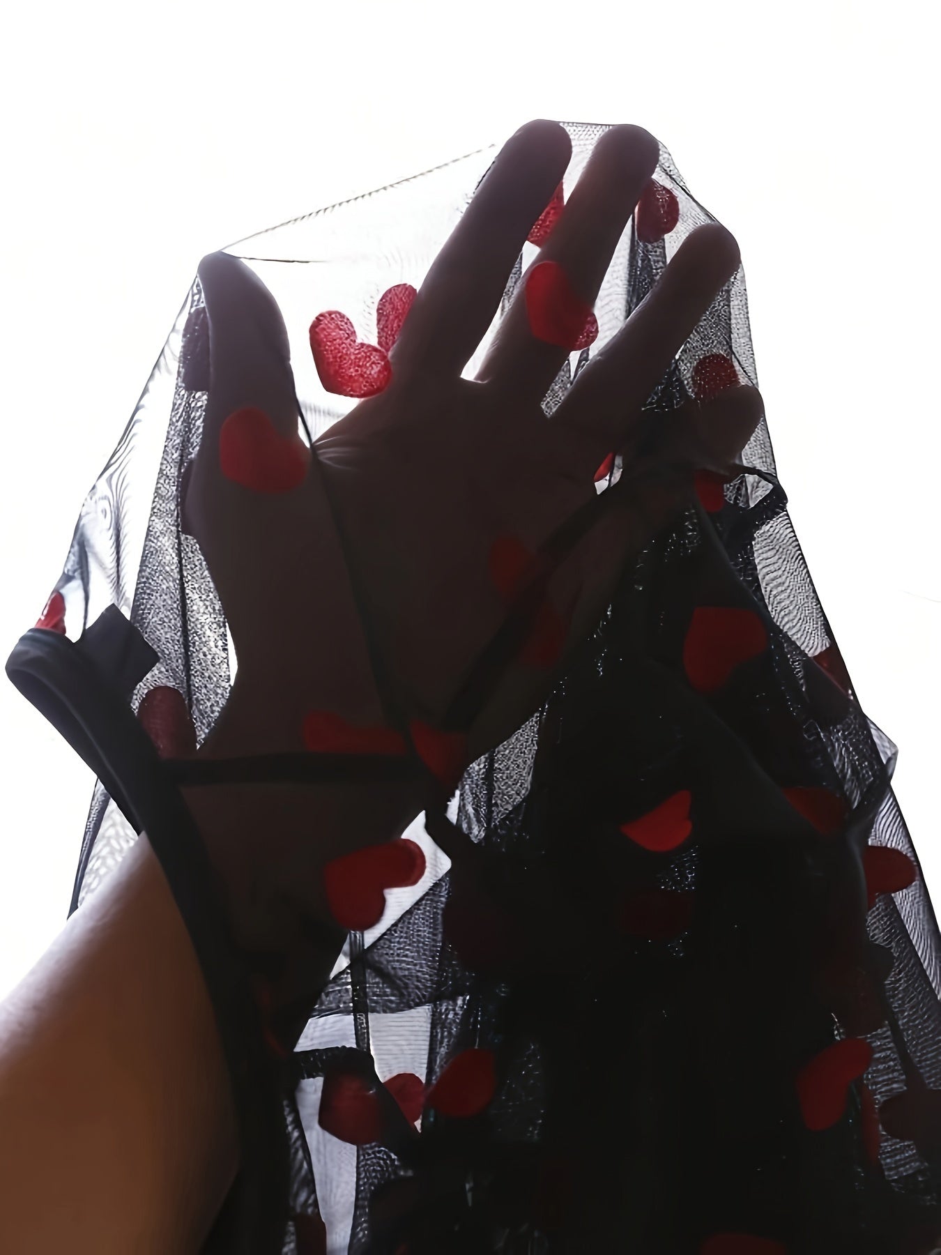 Top donna a manica lunga con motivo a cuore, scollo rotondo, misto cotone e stile romantico quotidiano