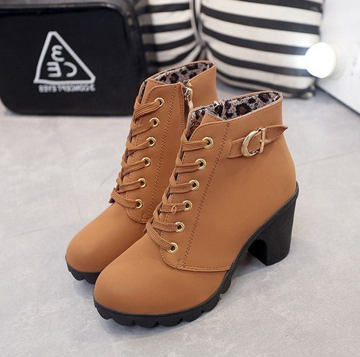 Women’s Suede Lace-Up Ankle Boots – Block-Heel Platform Boots with Gold-Tone Eyelets and Side Zip
