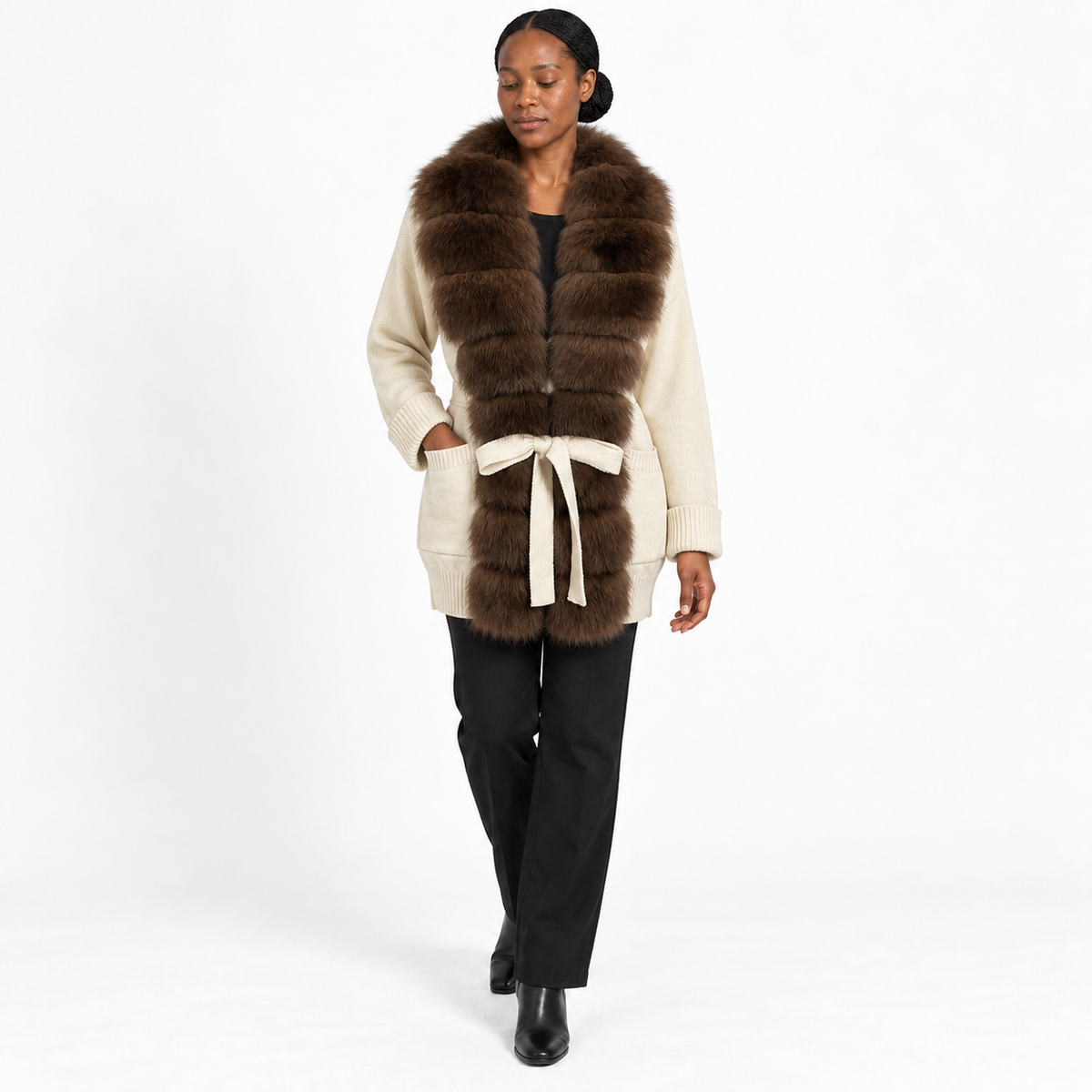 Lang gebreid vest voor dames met bontrand - stijl met ceintuur en zakken voor elegante laagjes in de herfst en winter