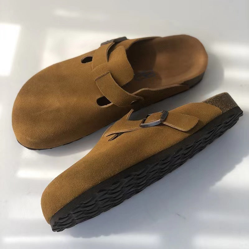 Women’s Leather Buckle Clog Sandals – Closed-Toe Slip-On Footbed Shoes for Travel Weekend Outings Casual City Wear and Relaxed Everyday Styling