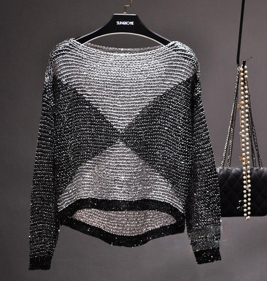 Doorschijnende damesblouse met pailletten en lange mouwen – wijde ronde hals en losse pasvorm voor een avondlook