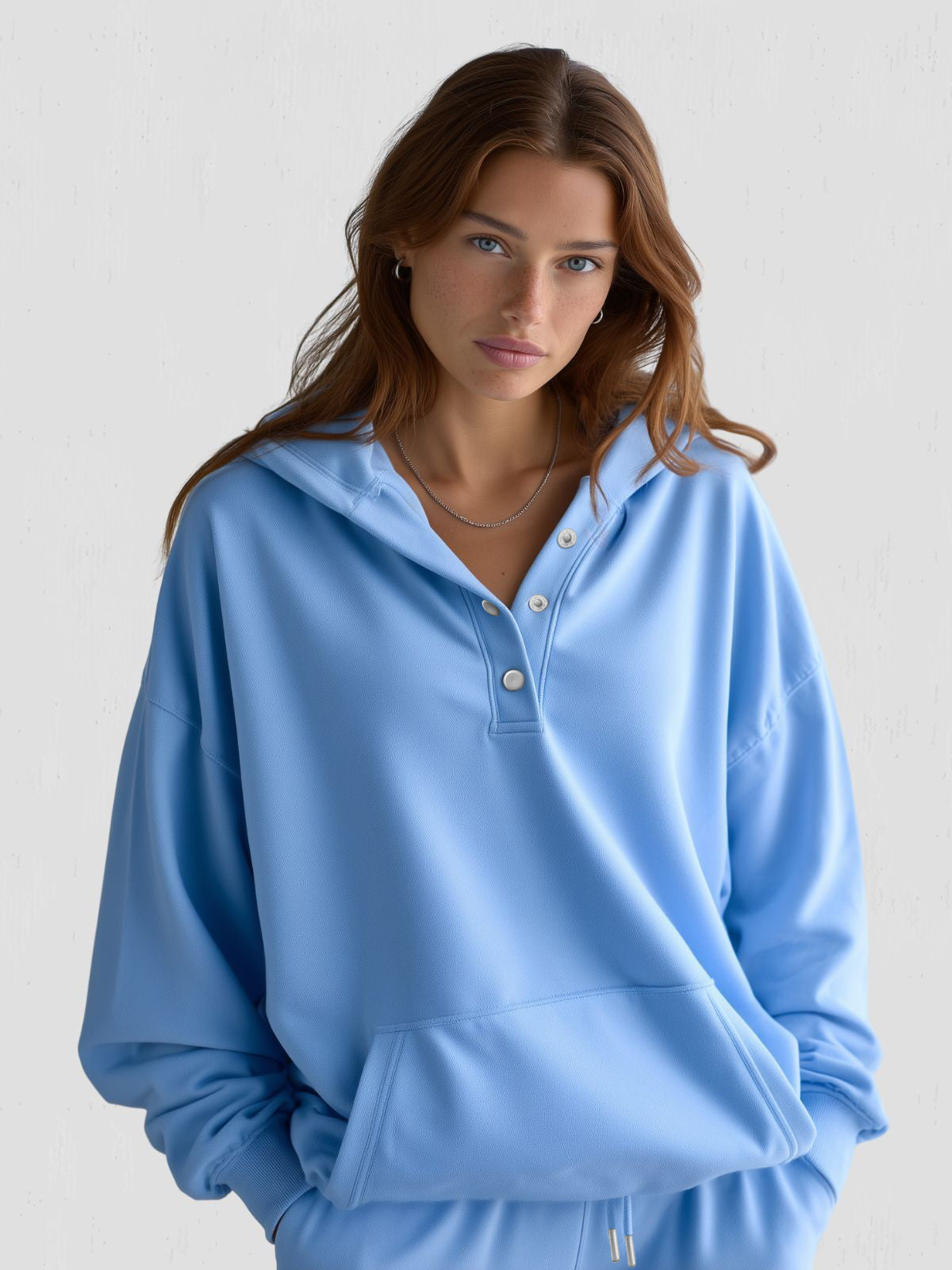 Women’s Oversized Snap-Fit Hoodie – Relaxed Cotton Comfort