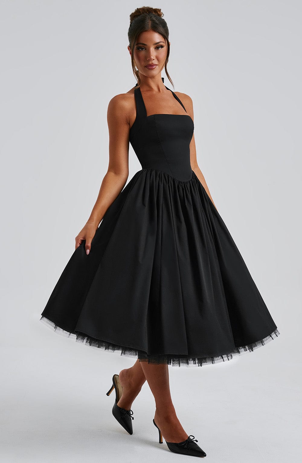 Women’s Halterneck Midi Dress – Fit and Flare Wedding Guest Style for Summer Events