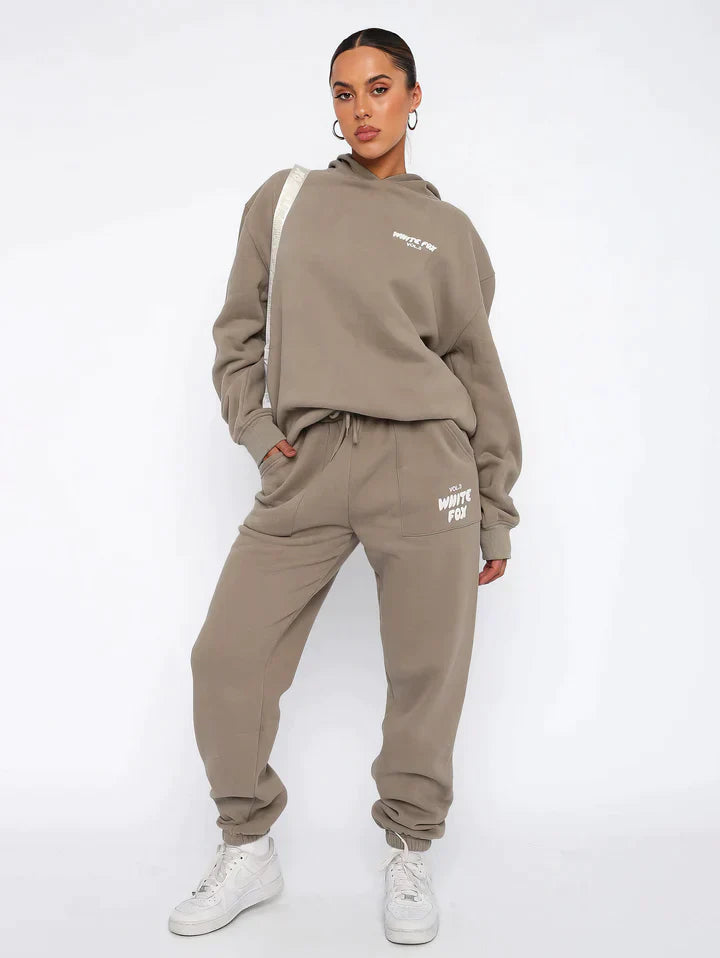 Women’s Hooded Tracksuit Set – Breathable Moisture-Wicking Sportswear for Training and Casual Wear