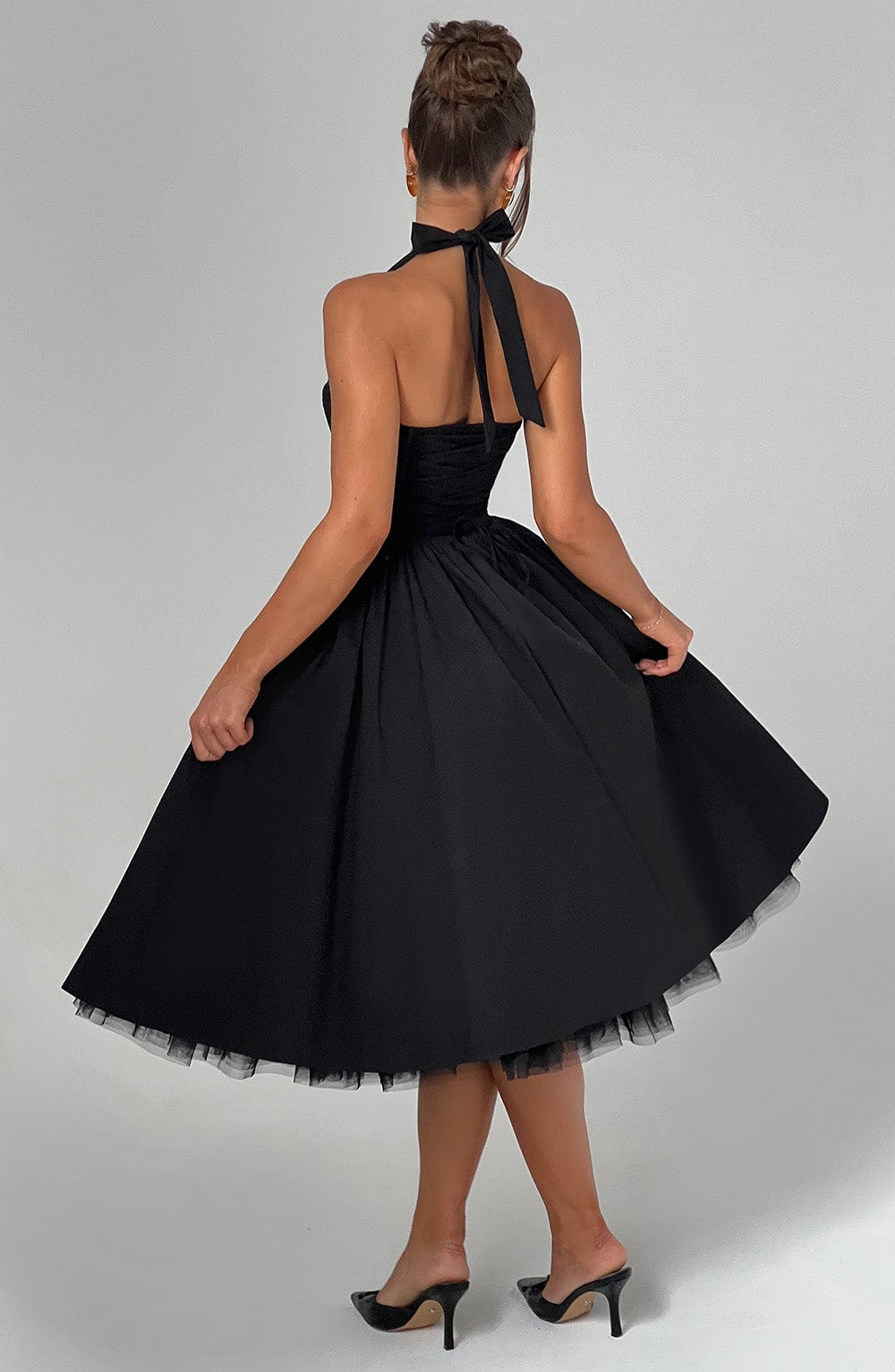 Women’s Halterneck Midi Dress – Fit and Flare Wedding Guest Style for Summer Events