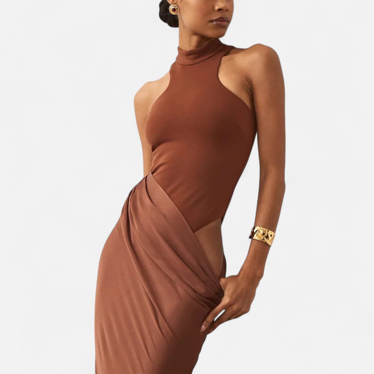 Damen-Maxikleid mit Neckholder und Cut-outs – gerafftes Abendkleid für Galas und Partys