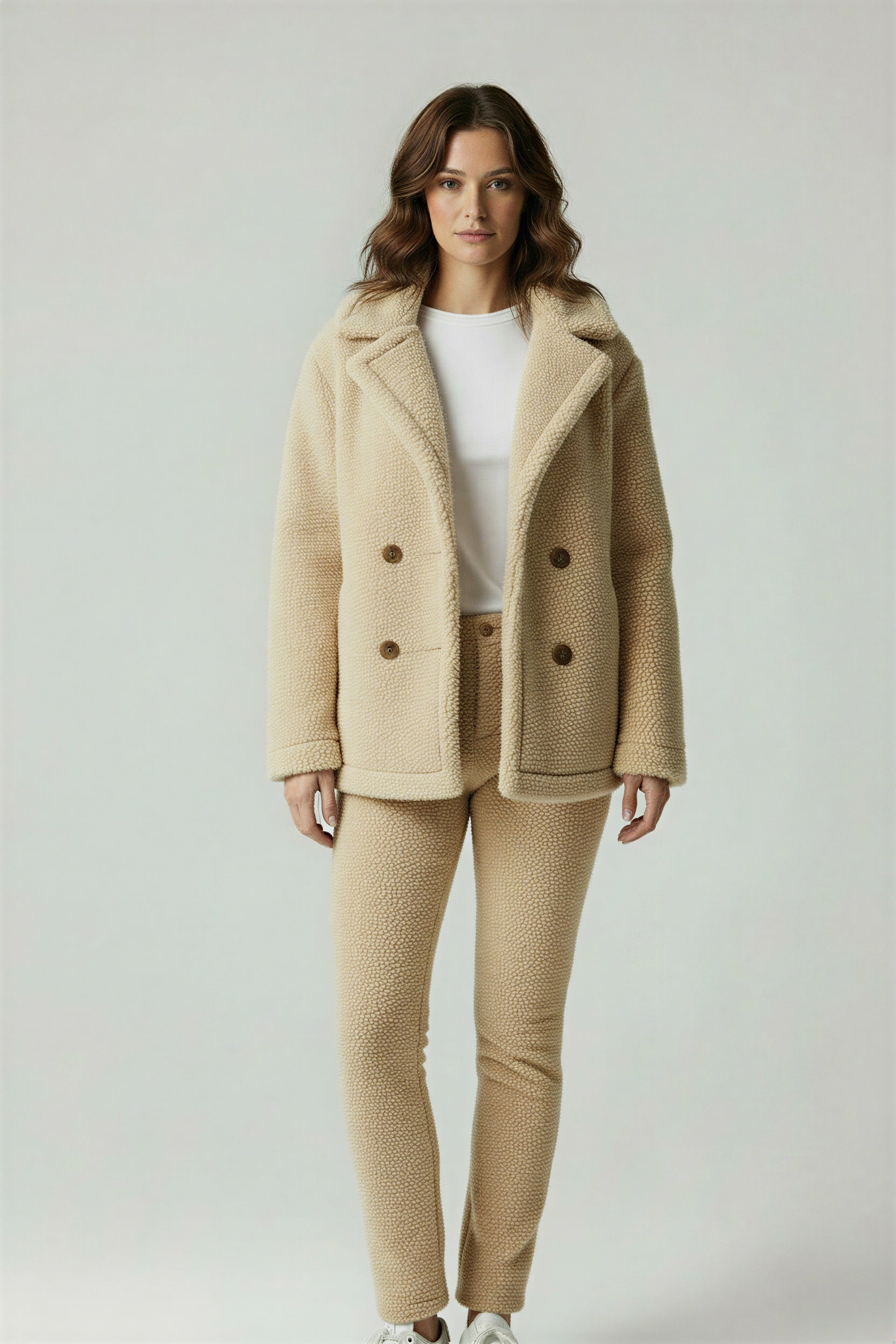 Women’s Soft Sherpa Winter Jacket – Warm Oversized Teddy Coat for Everyday Wear, Layered Looks and Comfort