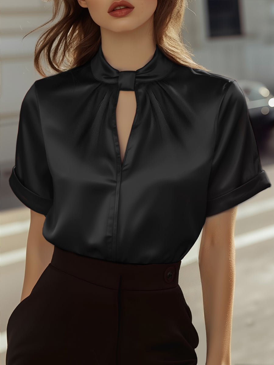 Damesblouse van satijn met keyhole en korte mouwen met manchetten - comfortabele pasvorm en gerimpelde halslijn voor een elegante look