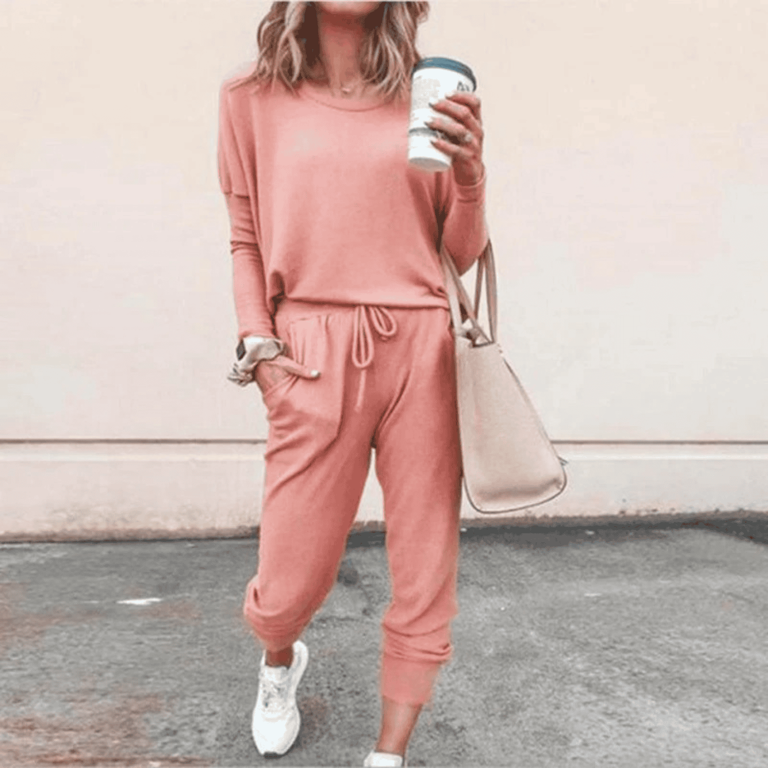 Women’s Relaxed Long-Sleeve Top and Jogger Set – Soft Two-Piece Casual Outfit