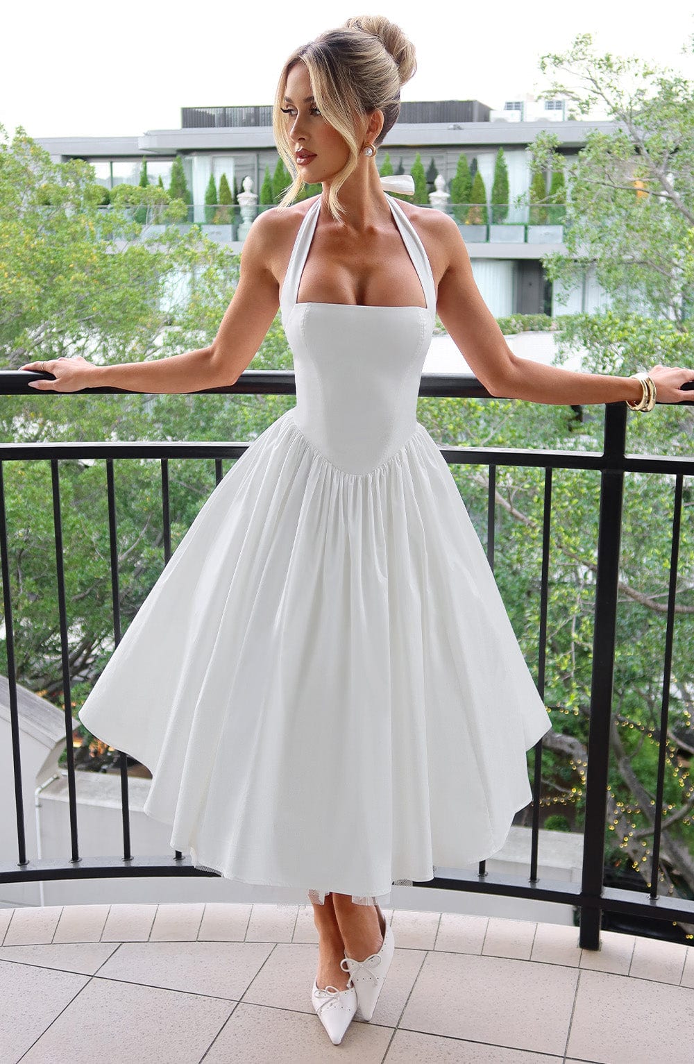 Women’s Halterneck Midi Dress – Fit and Flare Wedding Guest Style for Summer Events