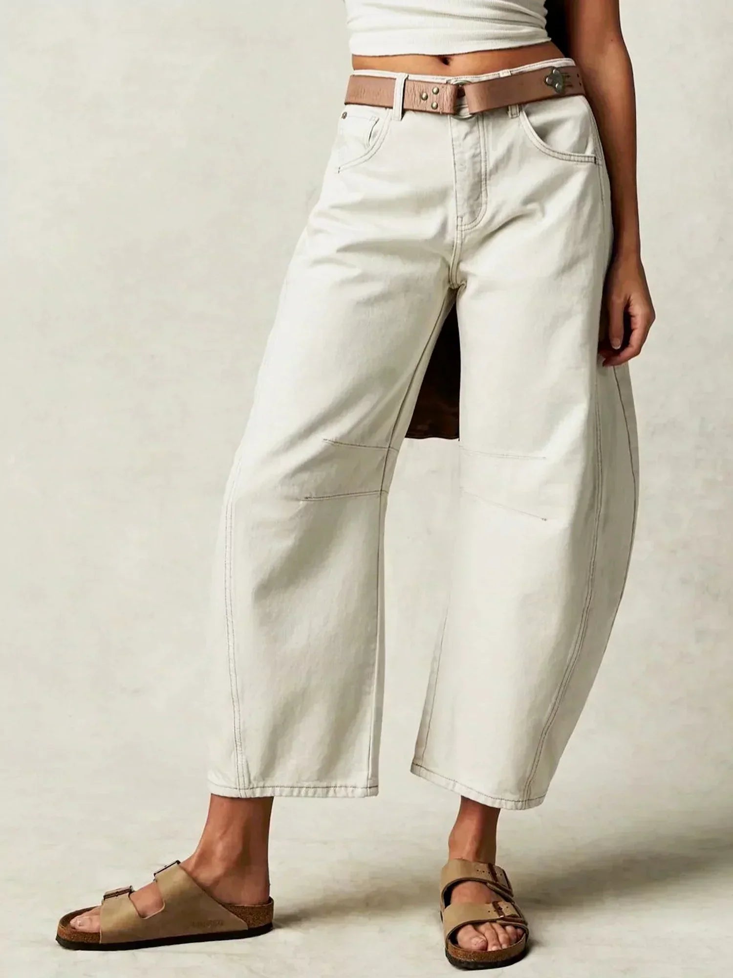 Women’s Printed Barrel-Leg Jeans – Relaxed Statement Denim for Streetwear and Weekend Outfits