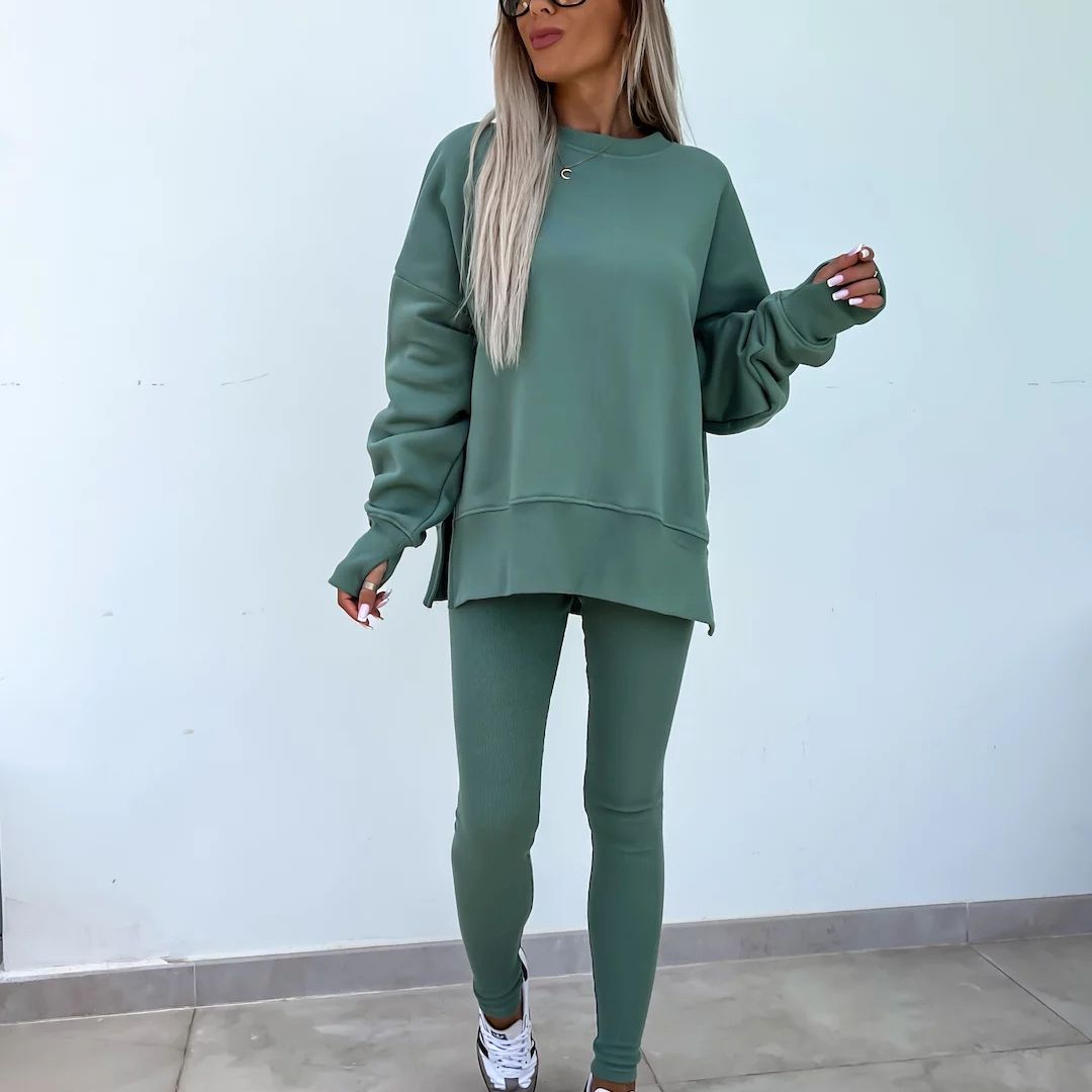 Női oversized pulóver- és leggingsszett – laza kétrészes összeállítás hétköznapokra