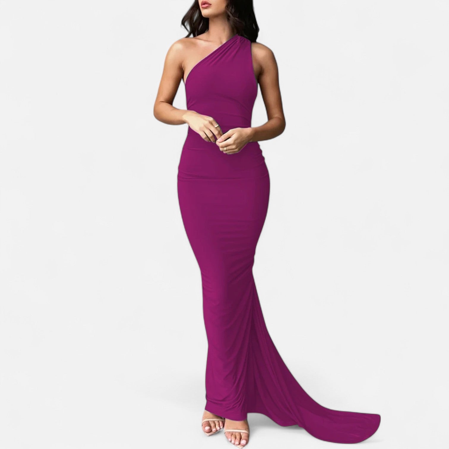 Elegant maxi-kjole til kvinder med én skulder og halterneck – figursyet kjole til aftenarrangementer