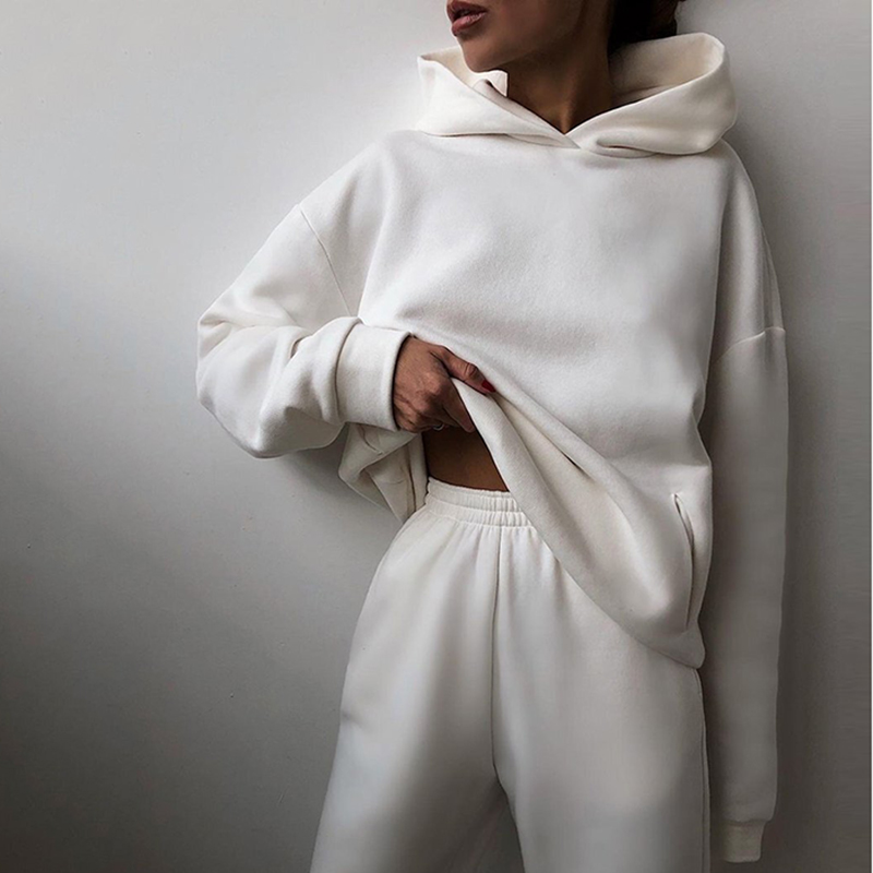 Women’s Pullover Hoodie and Jogger Tracksuit Set – Relaxed Two-Piece Active Style